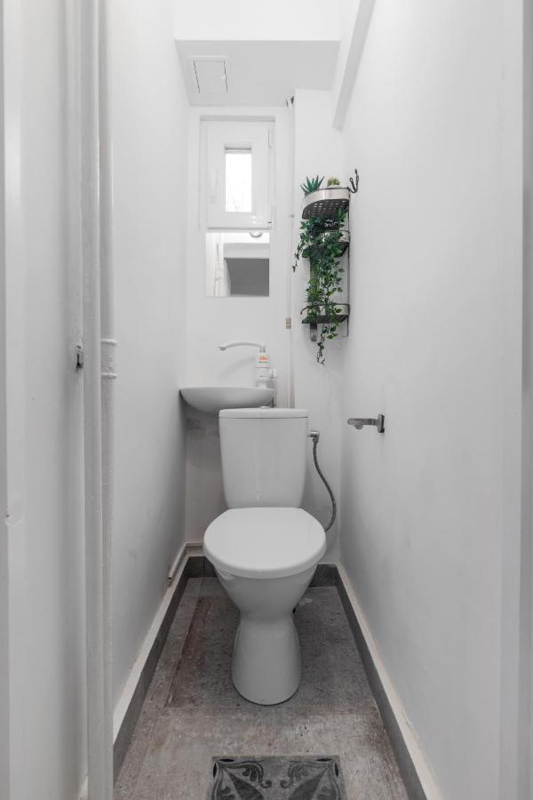 Eclectic 3 Bedroom Calea Victoriei By Urbanesq Bukarest Kültér fotó