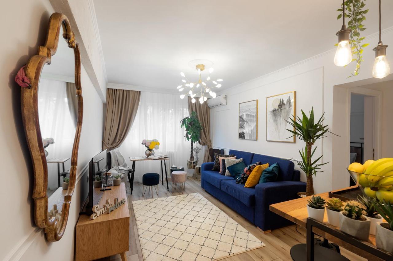 Eclectic 3 Bedroom Calea Victoriei By Urbanesq Bukarest Kültér fotó