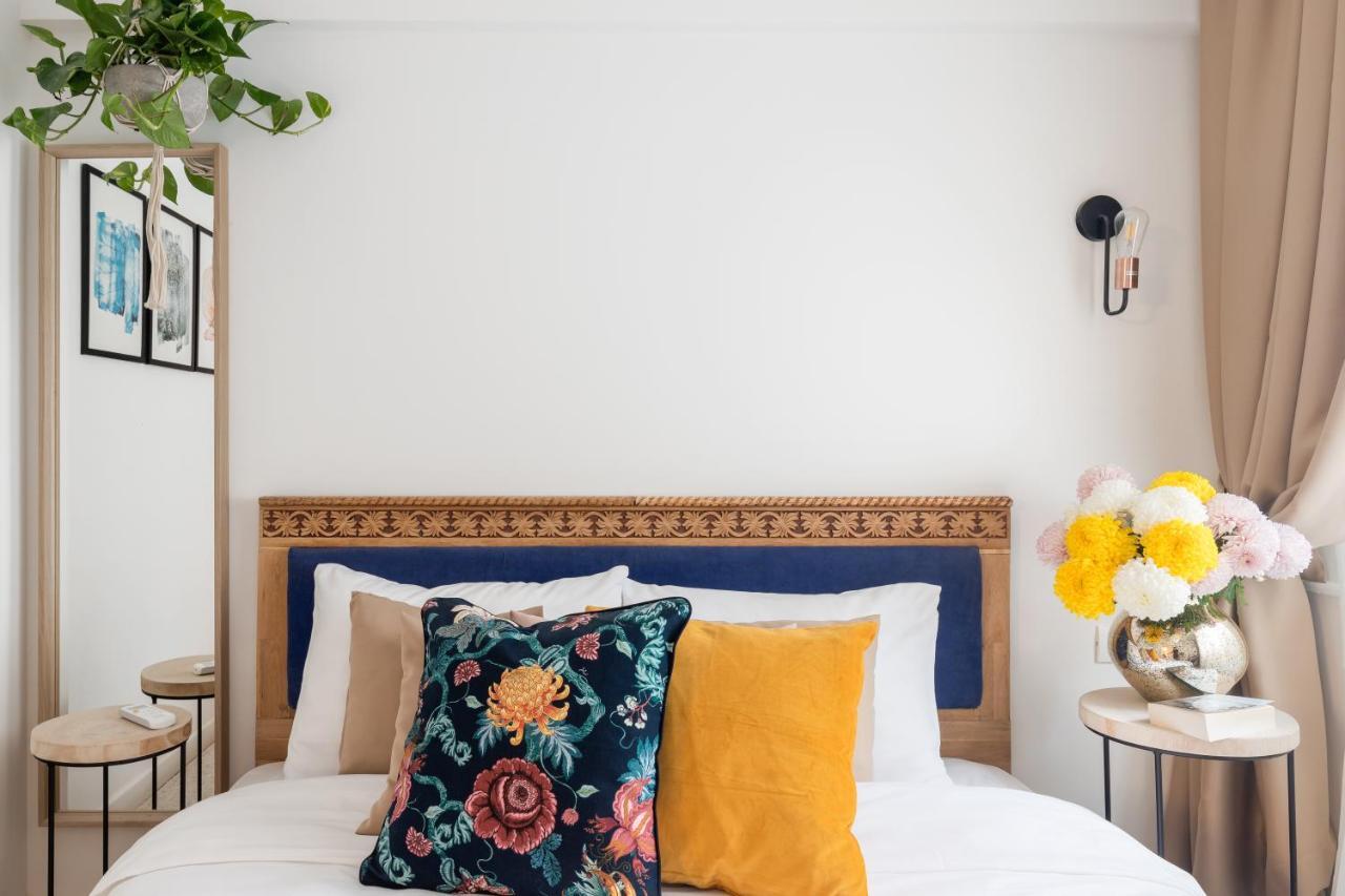 Eclectic 3 Bedroom Calea Victoriei By Urbanesq Bukarest Kültér fotó